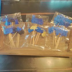 Graduation Cupcake Toppers 💙🧁💛🎓