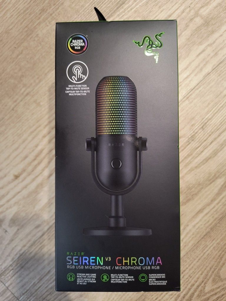 Razer Seiren V3 Chroma Microphone BRAND NEW!