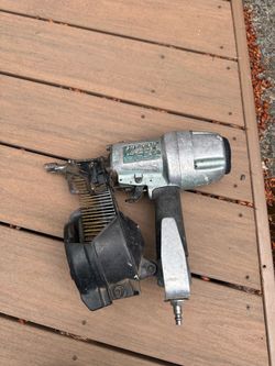 Hitachi siding gun