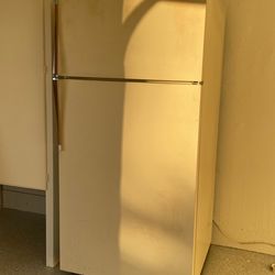 FREE Kenmore Refrigerator (working)