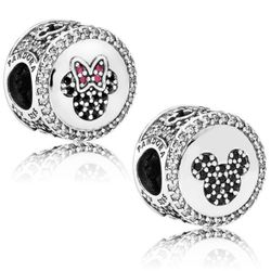 Pandora Disney Reversible Charm
