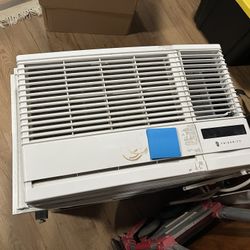 Friedrich AC 12,000 BTU