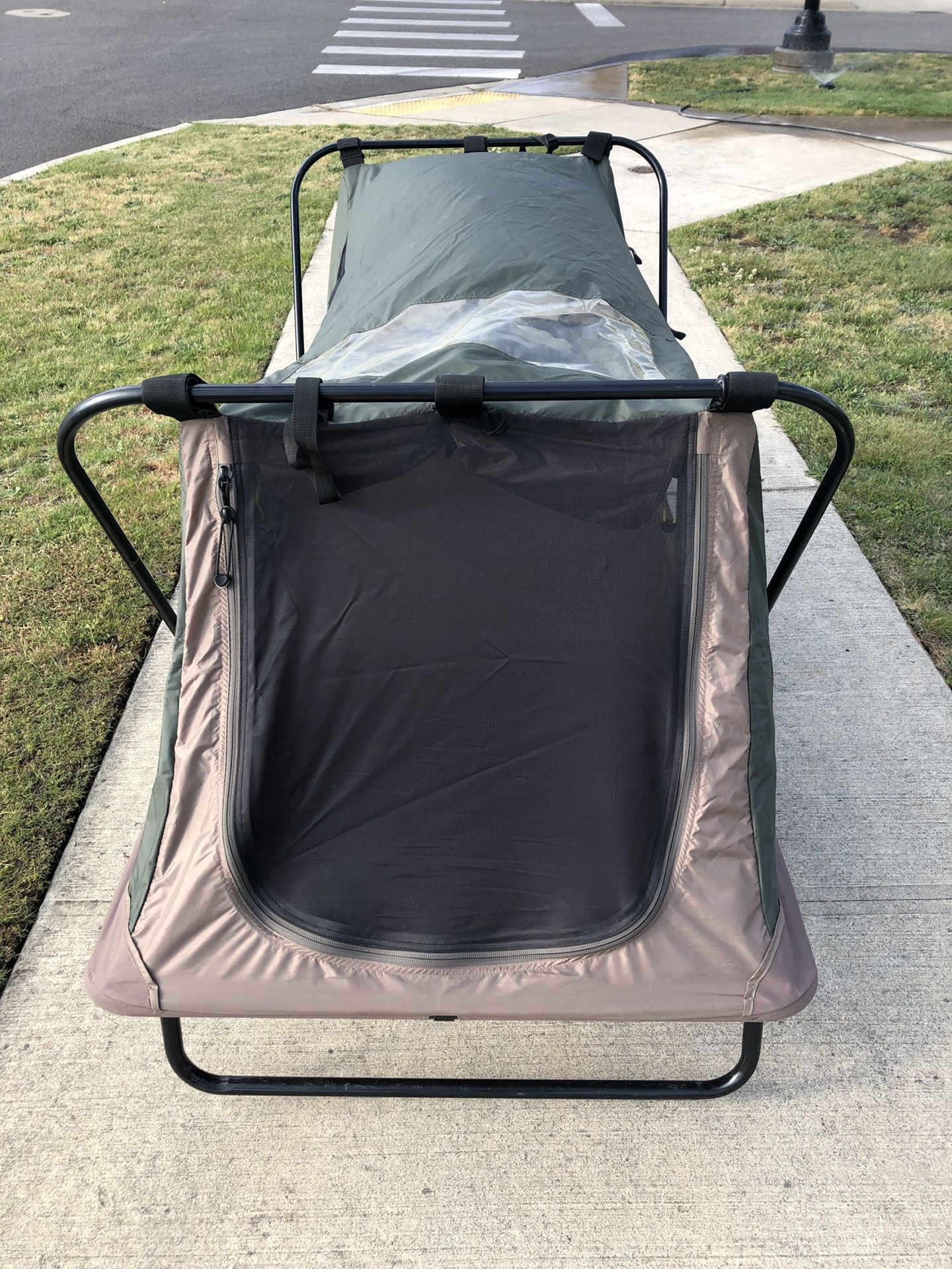 Cabelas tent cot for Sale in LEWIS MCCHORD, WA OfferUp