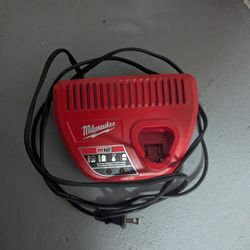 Milwaukee Battery Charger 
