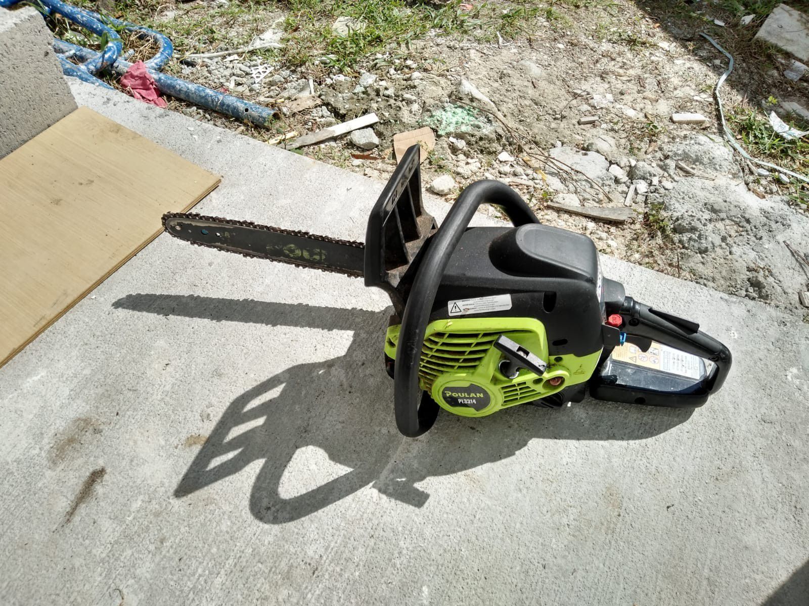 Poulan Pro Chainsaw - barely used