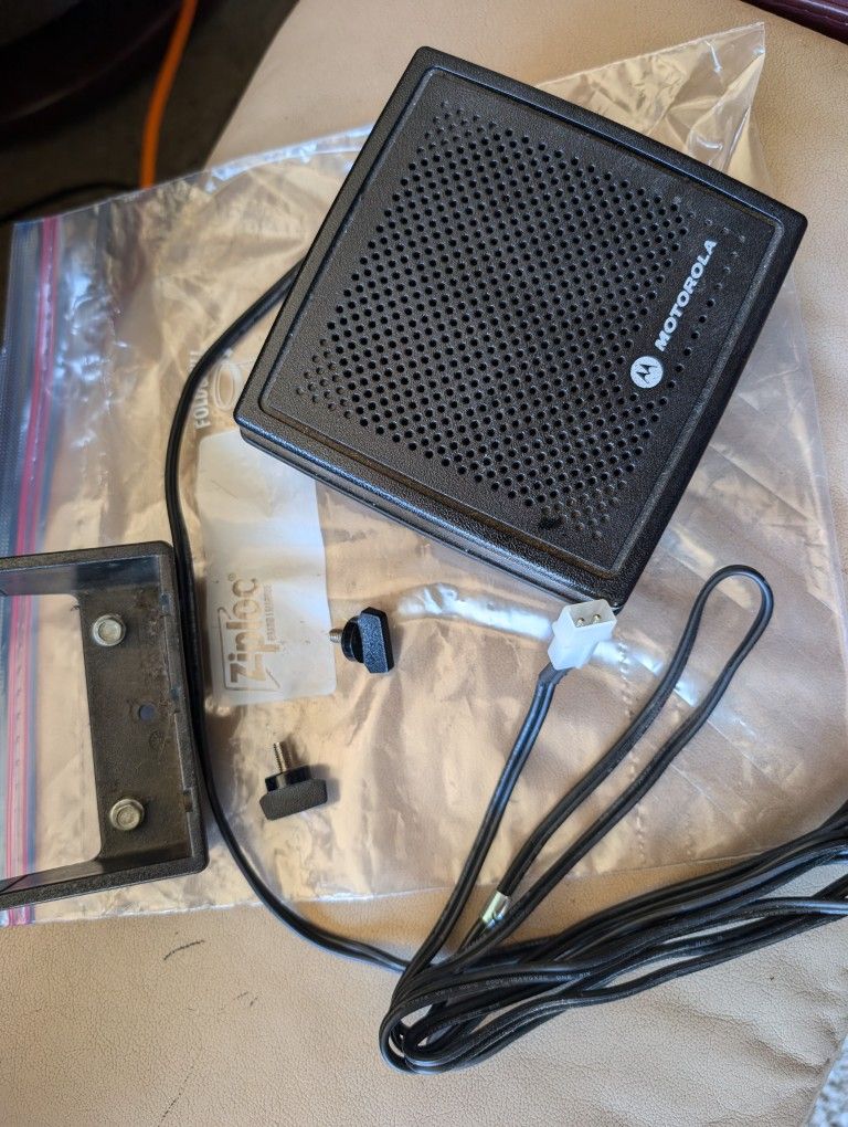 Motorola HSN4032B External Speaker Mobile Radio CB Speaker