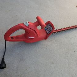 OBO Homelite Hedge Trimmer, 17in Electric