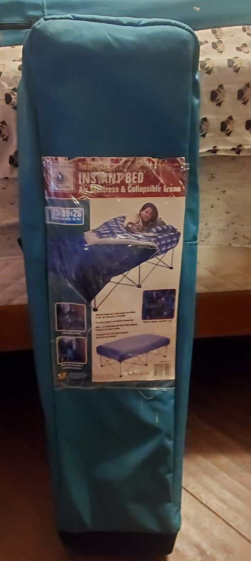 Northern Territory Twin Instant Bed Air Mattress and Frame