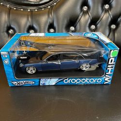 New Hot Wheels WHIPS dropstars Maybach 62 Sedan Blue 6.0l V12