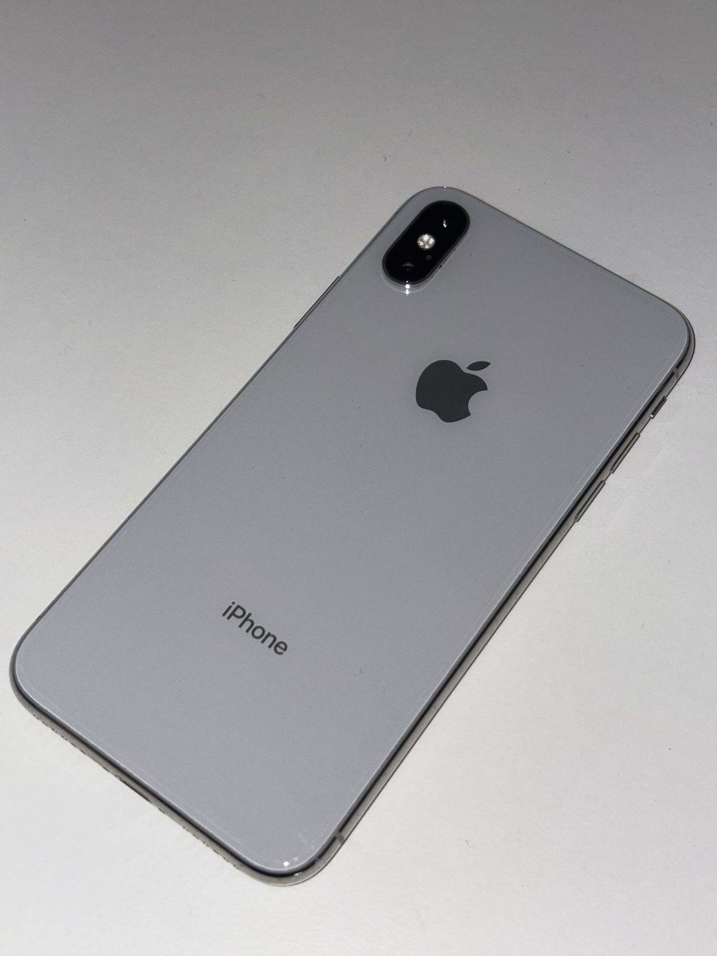 iPhone X