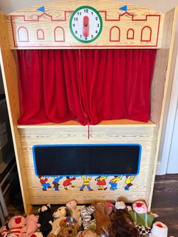 Deluxe Puppet Theater with 15 Hand Puppets