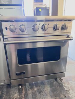 Viking Professional 30” Induction Range – Stainless Steel – $3,000