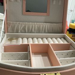 Vintage Jewelry Box ‘80’s Almost New 