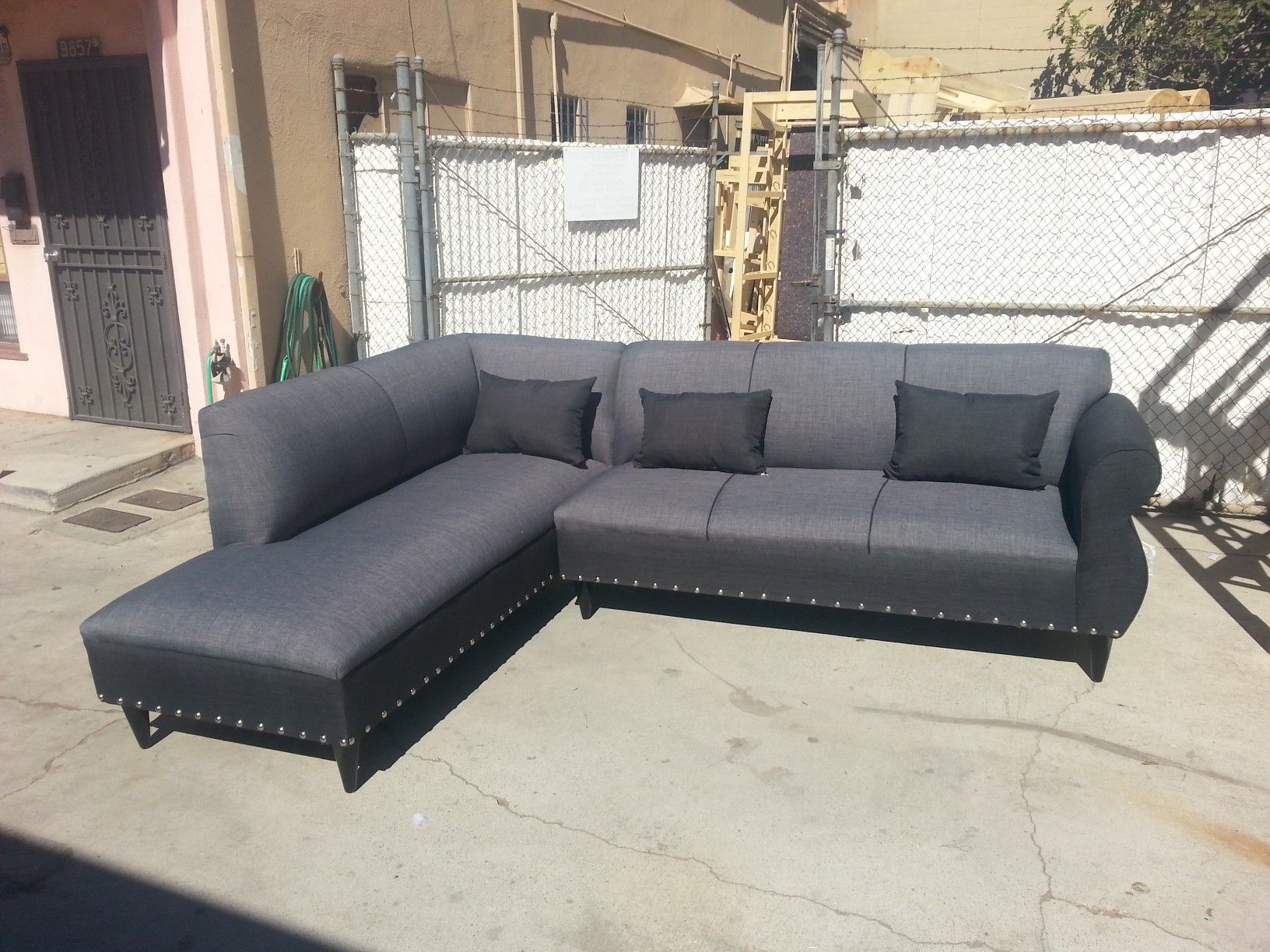 NEW 7X9FT ELITE CHARCOAL FABRIC COMBO SECTIONAL CHAISE