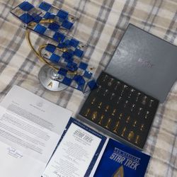 Franklin mint 1994 STAR CHECK 3D chess set