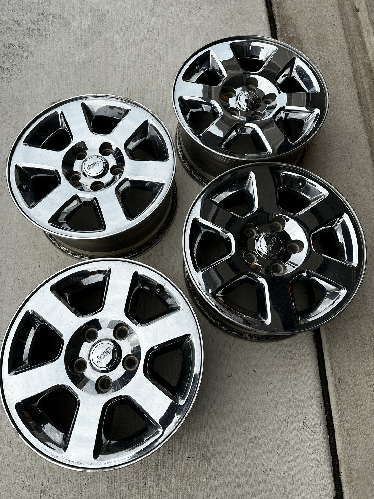 Jeep Commander Wheels 