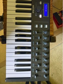 Arturia key lab 49 keyboard