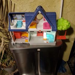 Fisher Price Little People House
