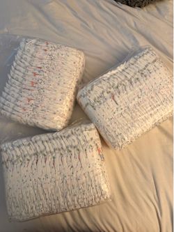 Huggies diapers size 5