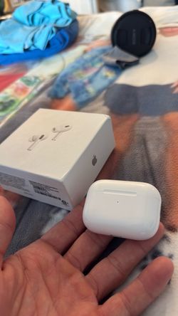 Apple AirPods Pro 2 USB-C — Right AirPod + Charging Case