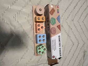 Geometric stacker puzzle