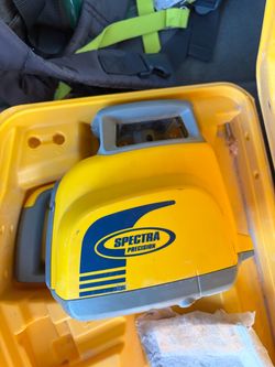 Laser level self leveling