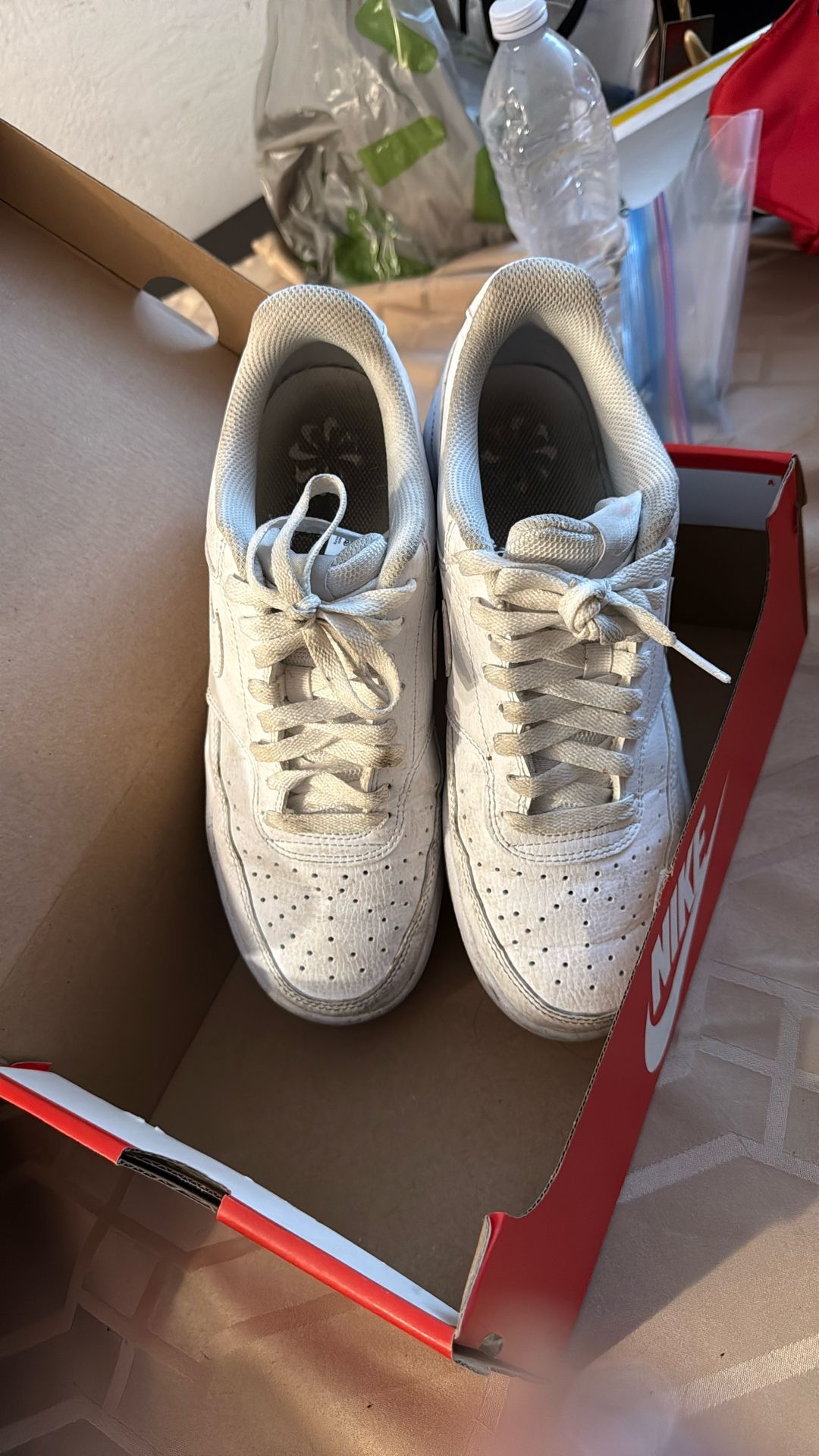 Nike White Size 8 $25