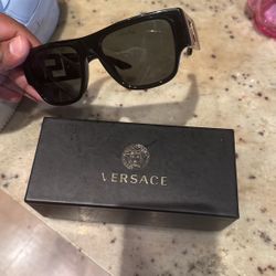 Versace - Sunglasses