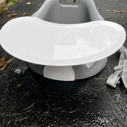 Upseat Baby Floor/Booster Seat