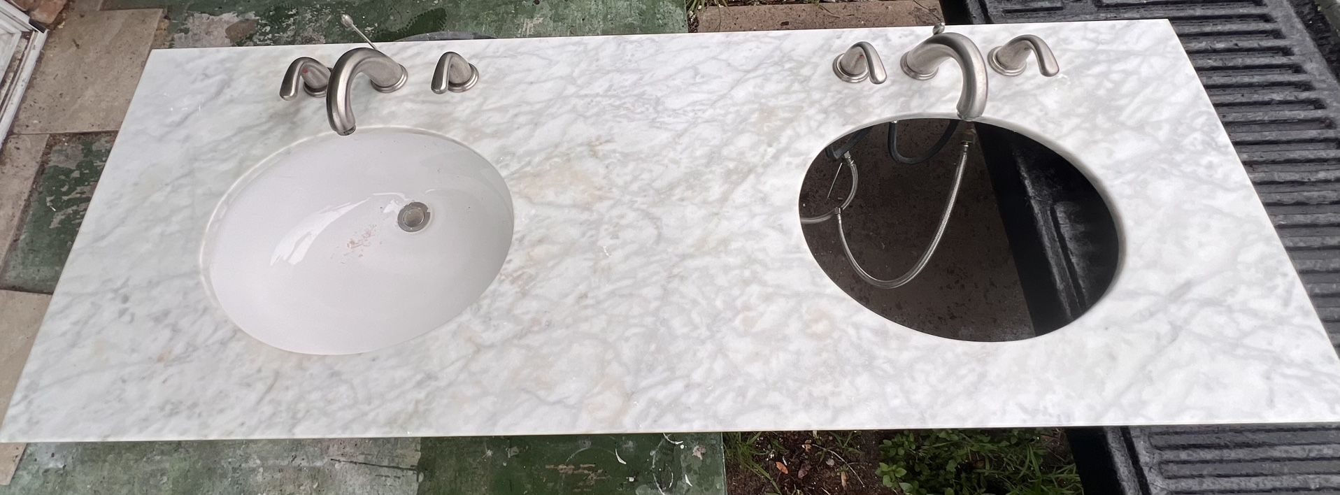 Double Sink Vanity Top 60”
