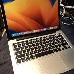 MacBook Pro 13” intel i5 250GB flash   8GB RAM  macOS Ventura 225$ firm price 