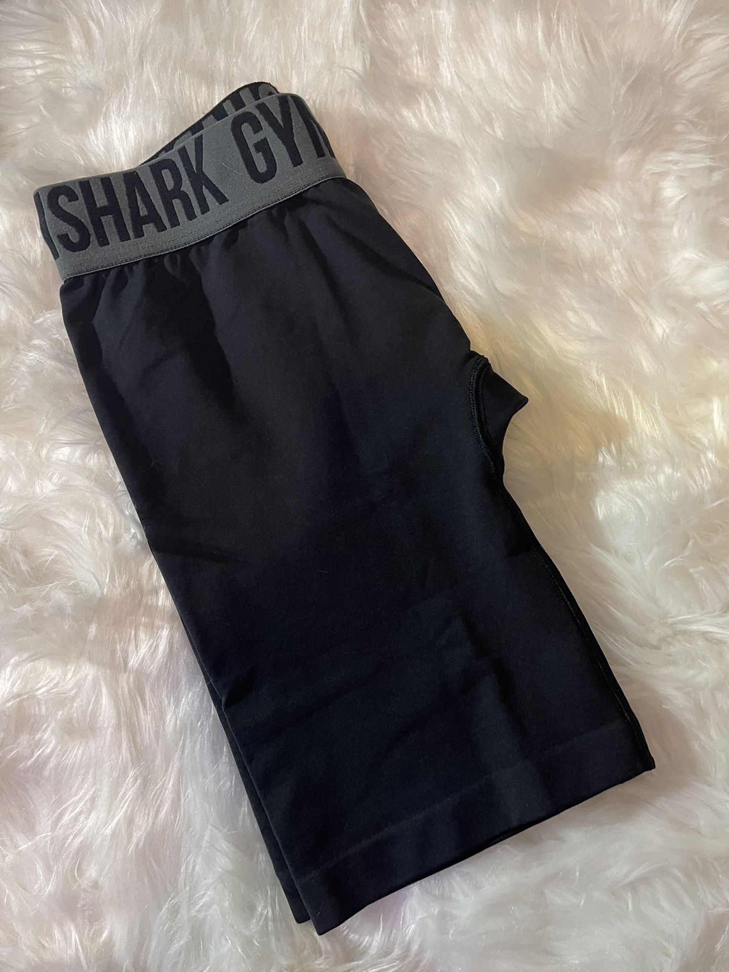 Brand New Gym Shark Set Black