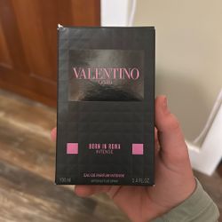 Valentino Born In Roma Intense EDP