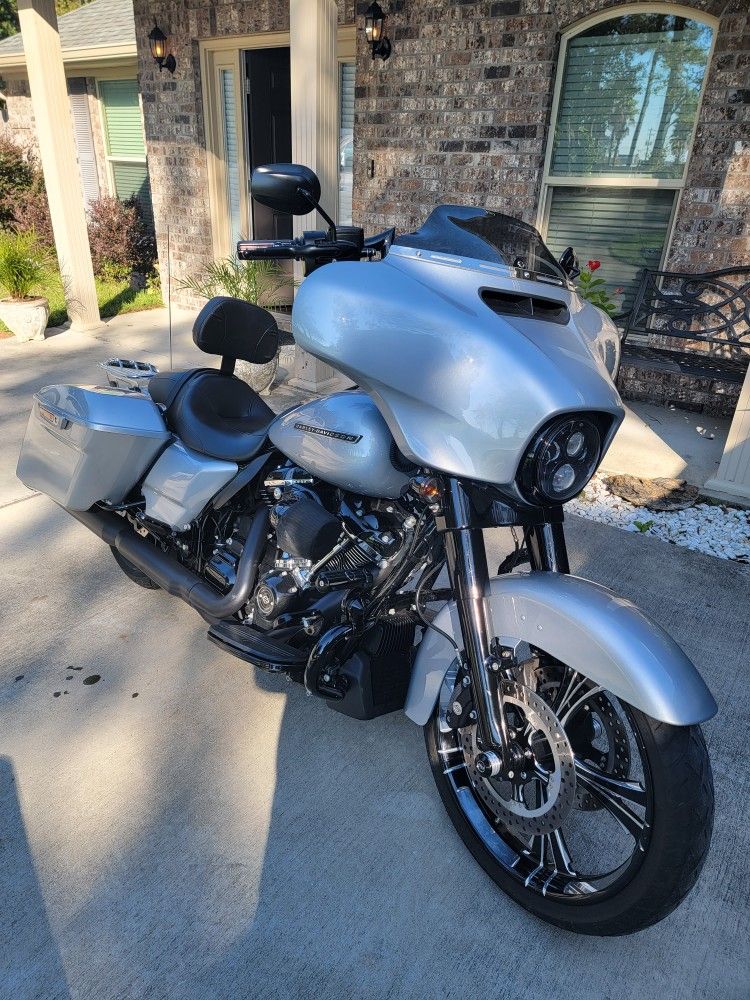 2019 Harley Davidson Street Glide special