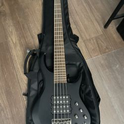MTD Kingston Super 5 Bass guitar