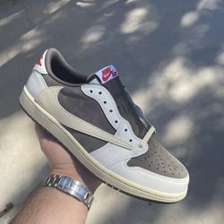 Jordan 1 Low Reverse Mocha (9.5US)