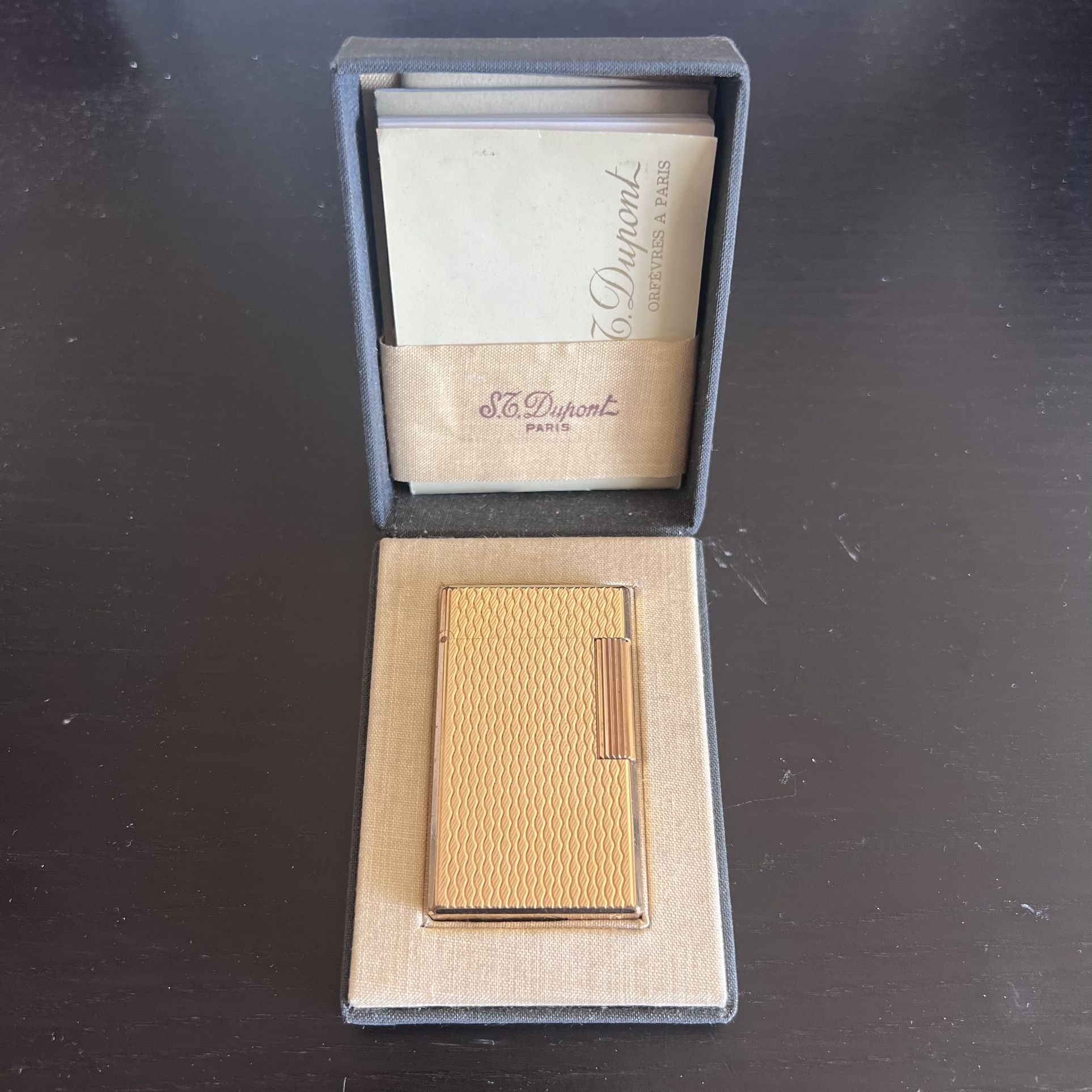 S.T. Dupont Gold Lighter