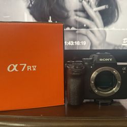 Sony A7 R V