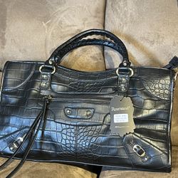 Large new Alligator Tote, others listed 