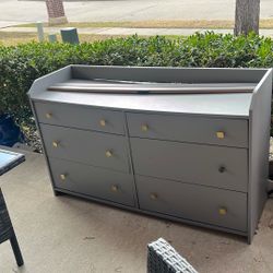Free Kids Dresser