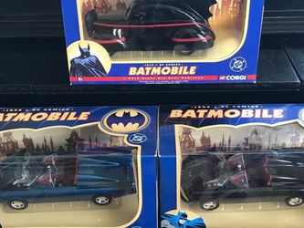 2005 1/24 Scale Batmobile Diecast Cars 1(contact info removed)
