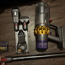 DYSON DETECT V15
