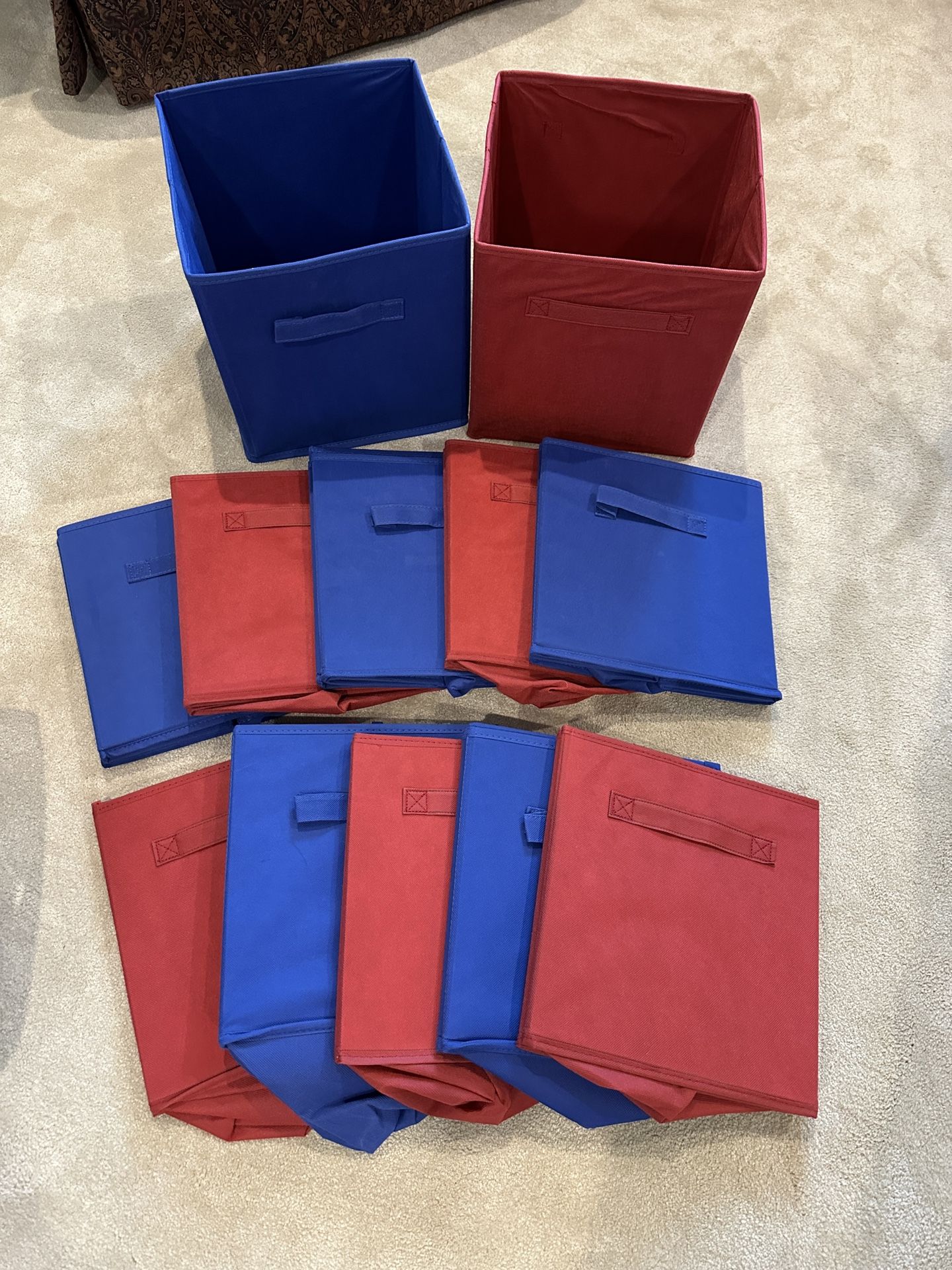 Set Of 12 Cubes (6 red, 6blue)