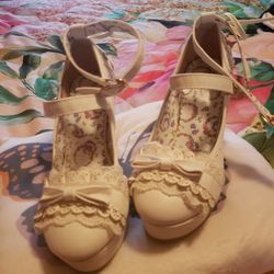 Very Unique Lolita Heels. Size 7.5 🆕