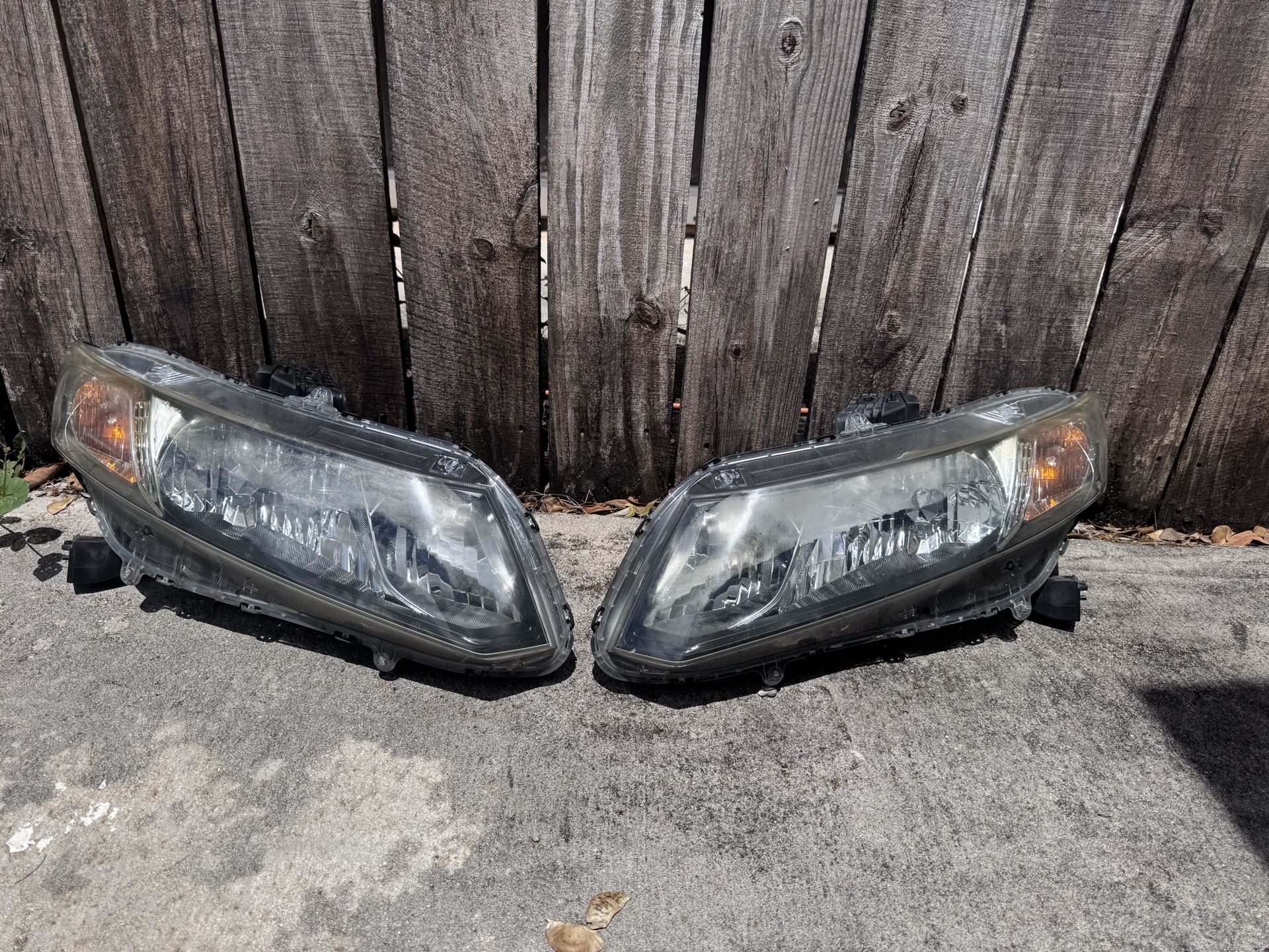 Honda Civic Front Headlights