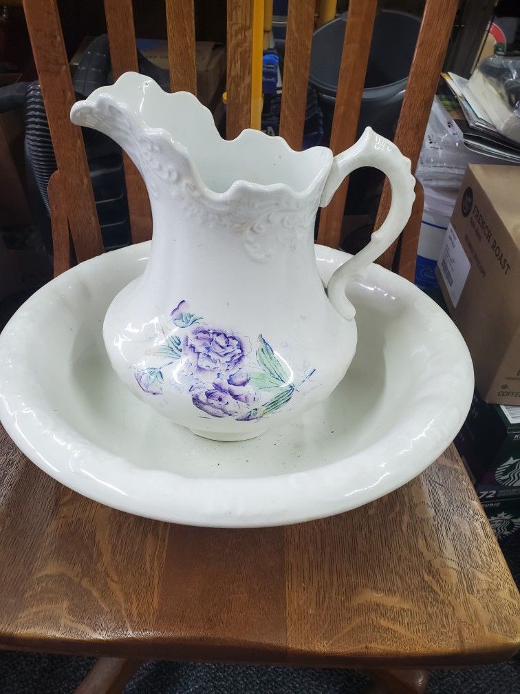 Antique wash and water pitcher