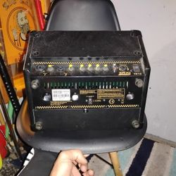 Crate Guitar Amplifier/ Speaker !!! 