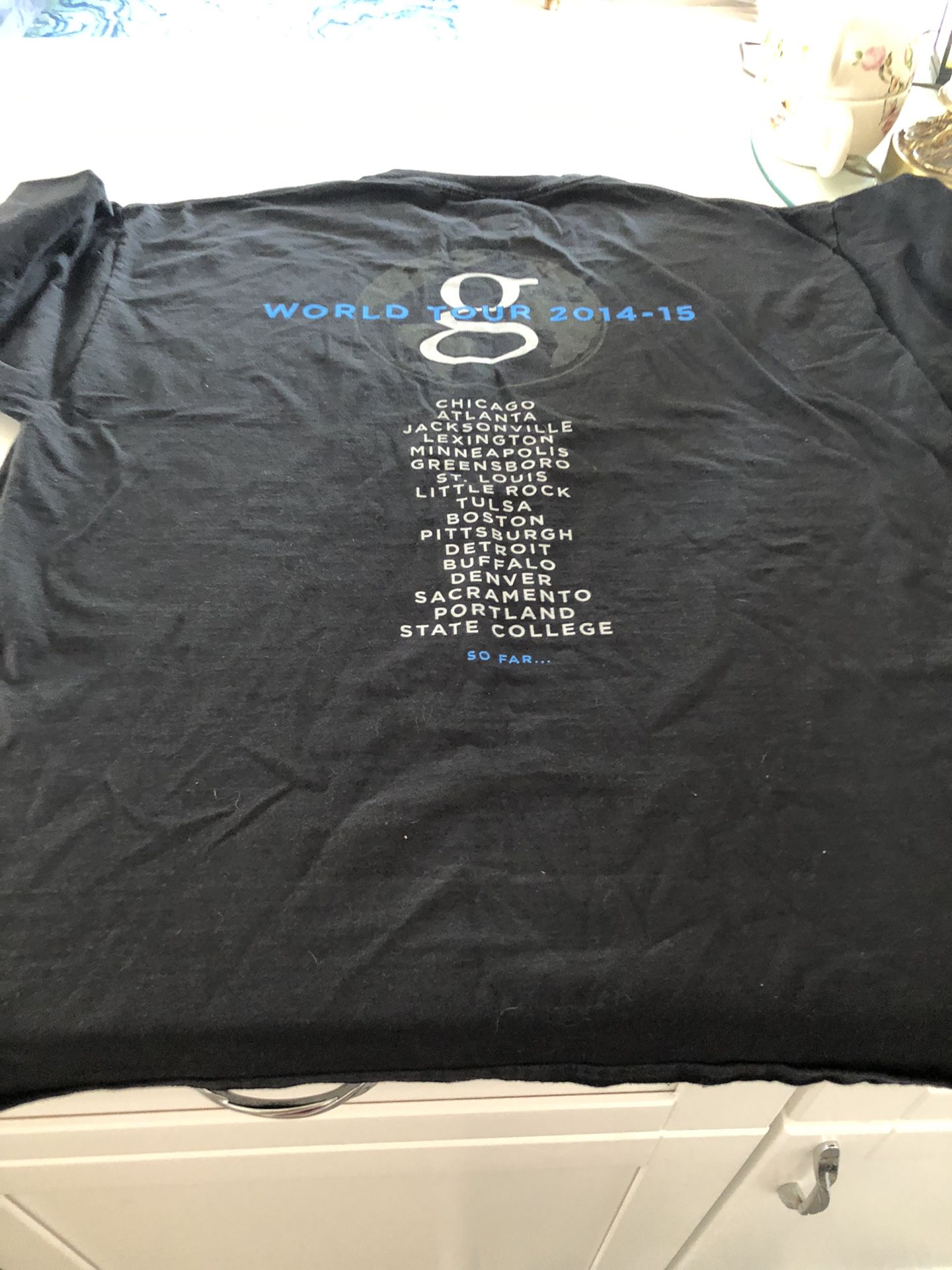 Garth brooks world tour T-shirt 2014 and 15. Size 2X