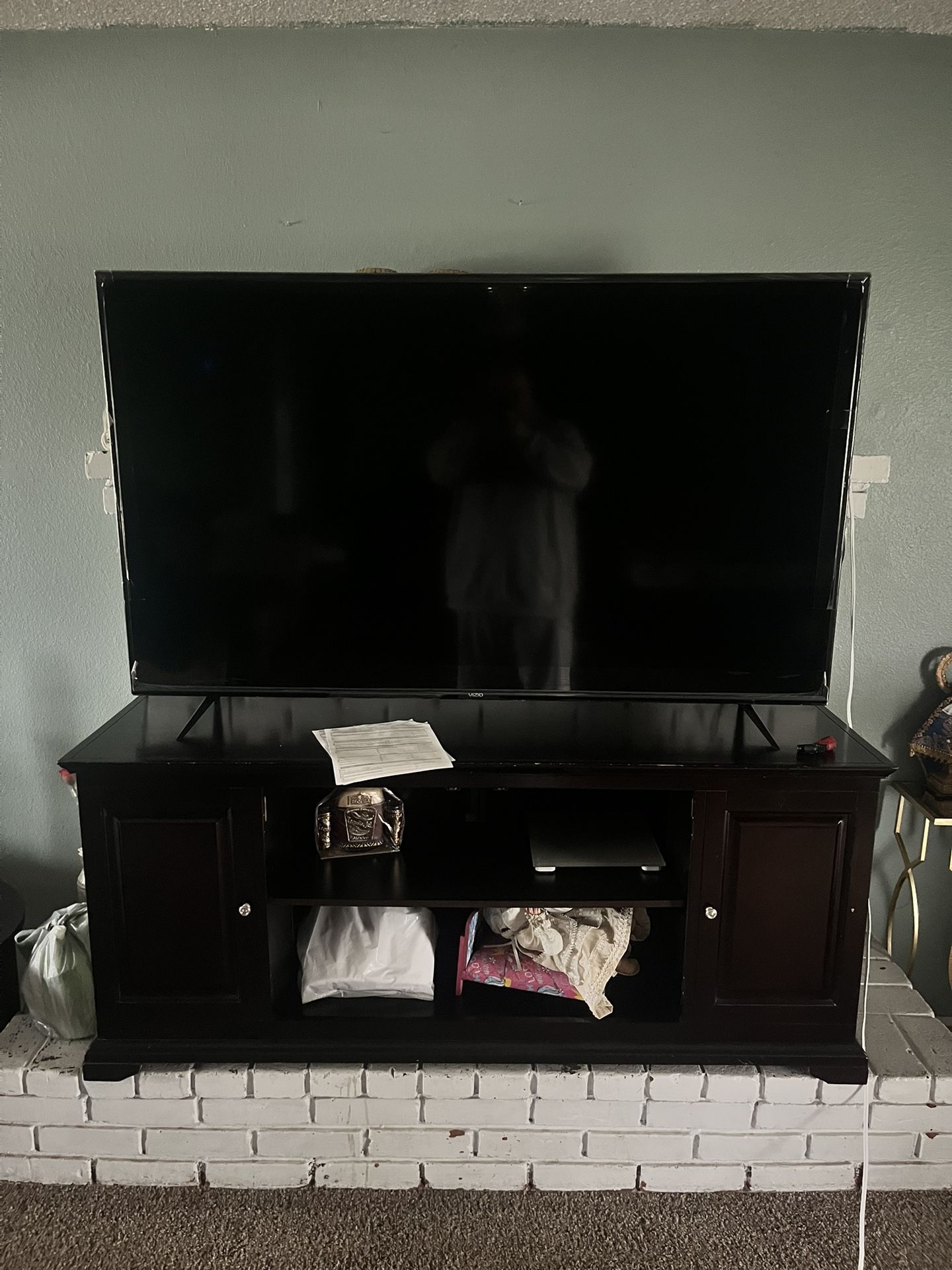 60 Inch Vizio Smart Tv & Freezer