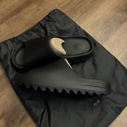 Yzy Ys-01 Slide Black Multiple Sizes Read Description 